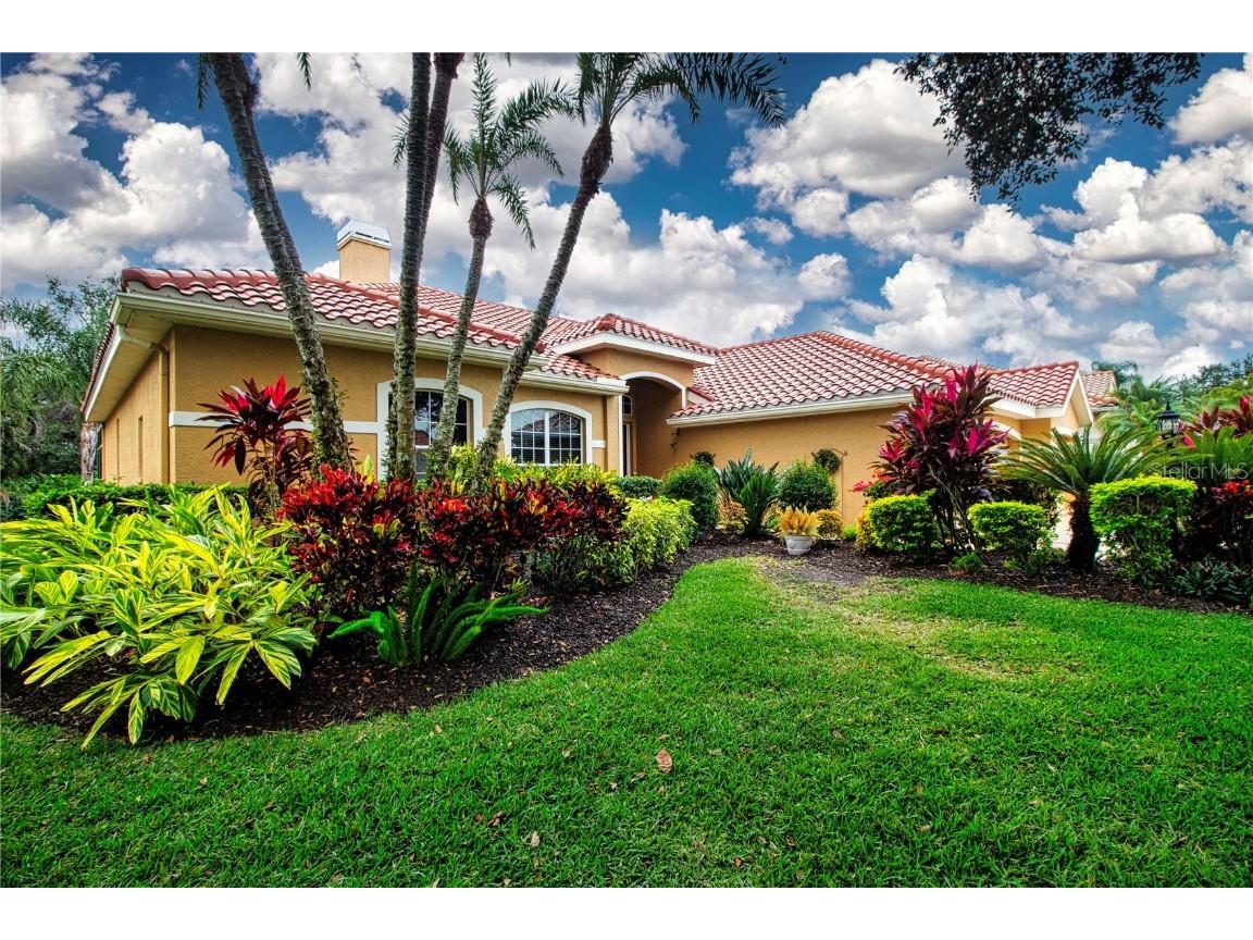 6104 Winchester Place Sarasota FL 34243 A4593836 image1