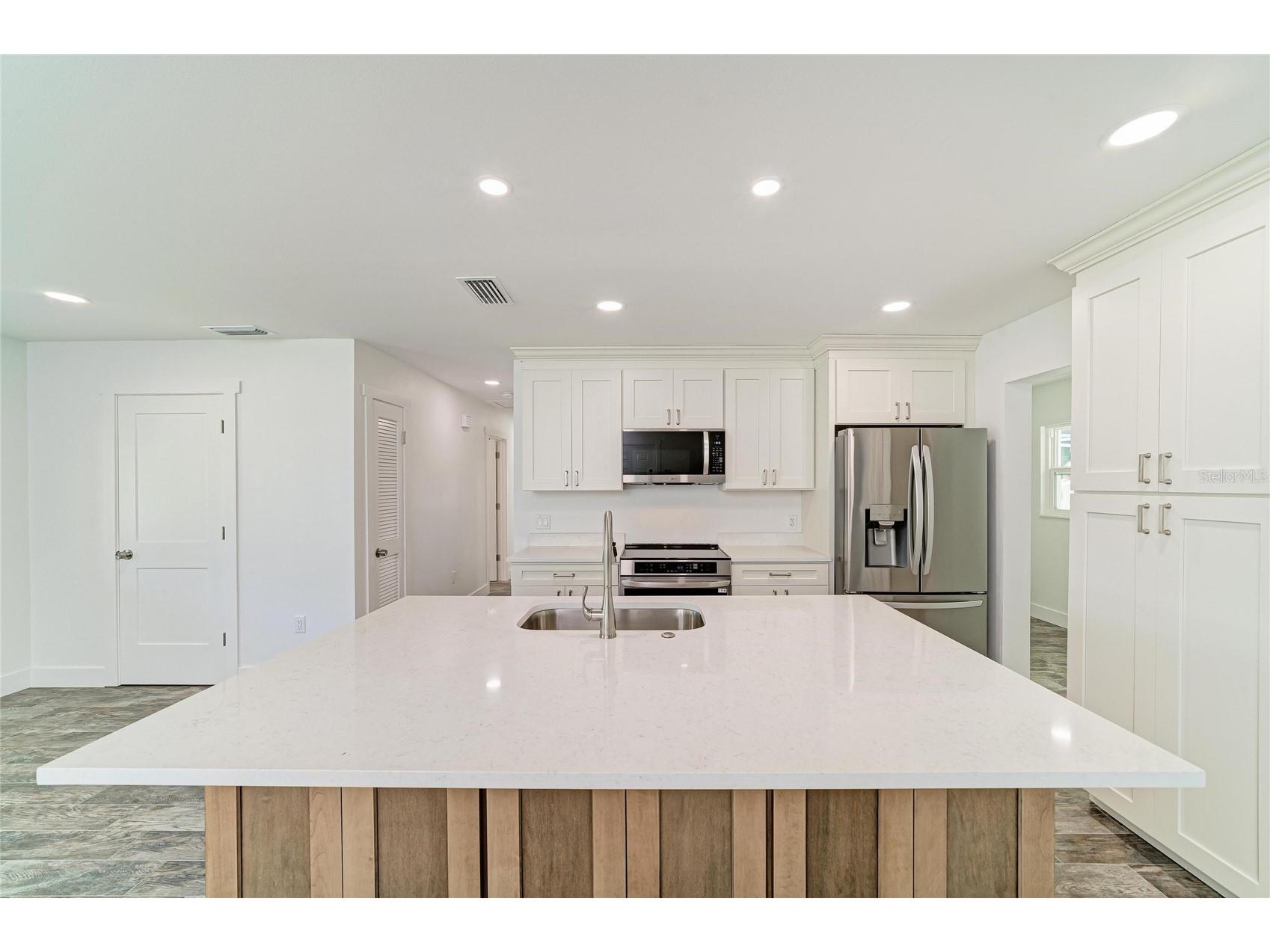 6105 7th Avenue Drive W Bradenton FL 34209 A4688111 image17