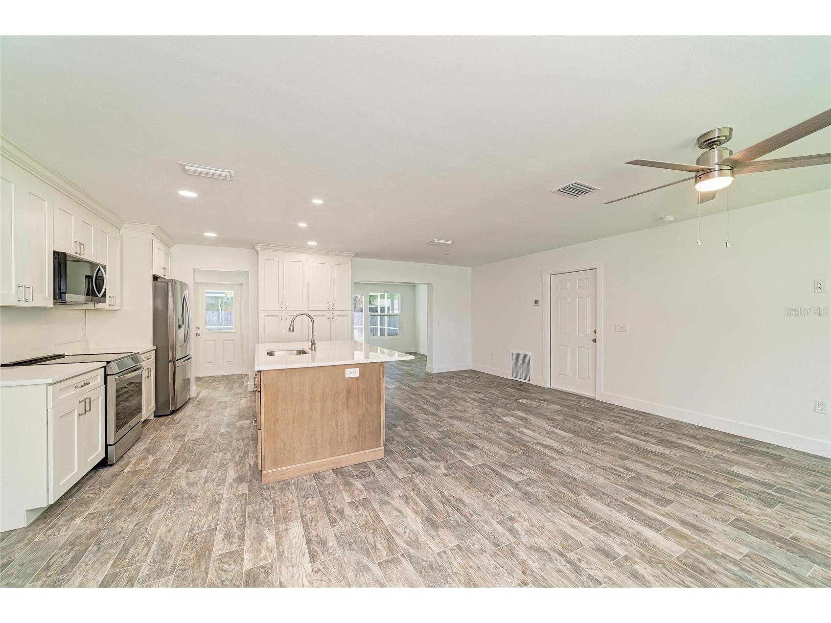 6105 7th Avenue Drive W Bradenton FL 34209 A4688111 image18