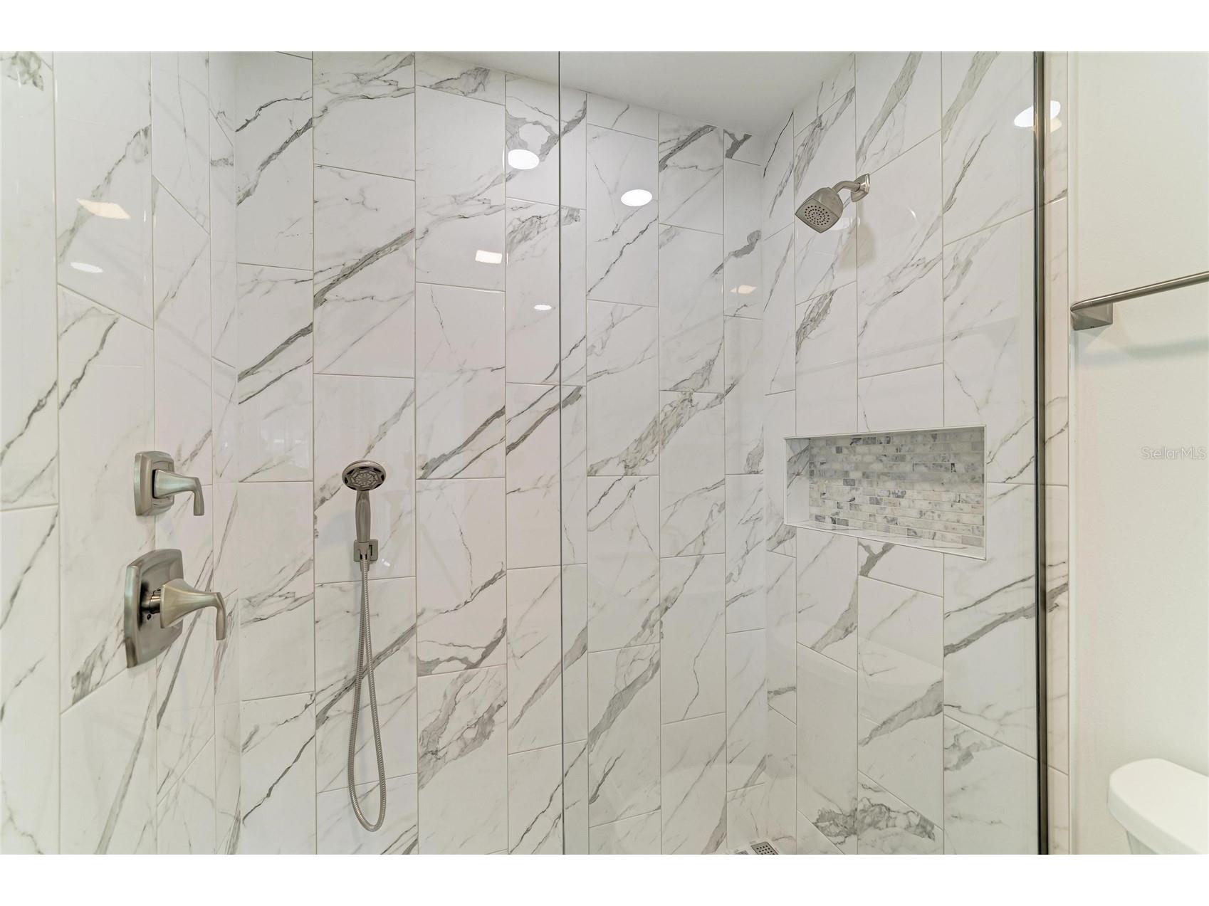 6105 7th Avenue Drive W Bradenton FL 34209 A4688111 image33