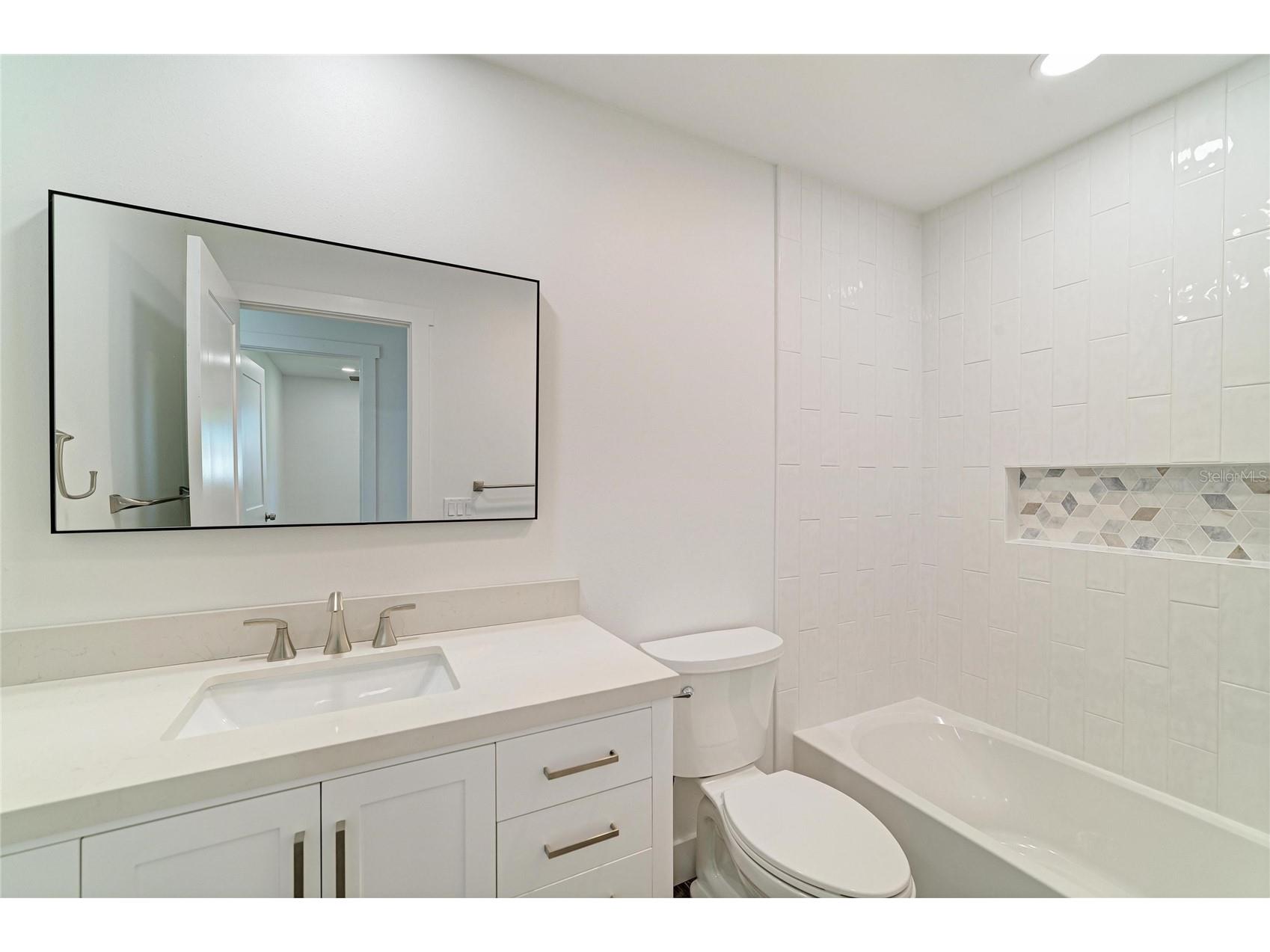 6105 7th Avenue Drive W Bradenton FL 34209 A4688111 image36