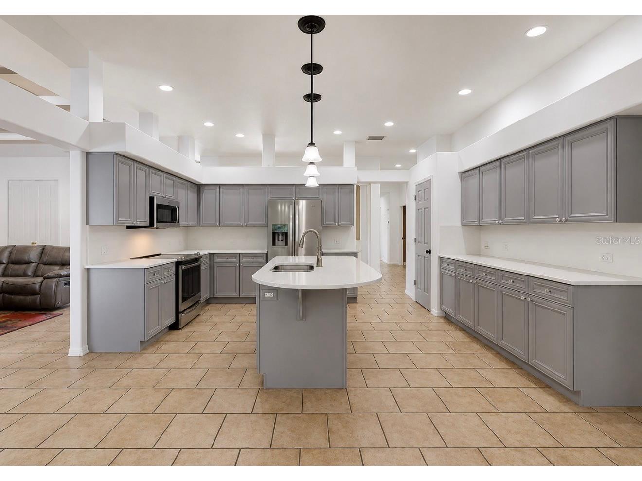 6105 Audubon Manor Boulevard Lithia FL 33547 TB8532375 image16