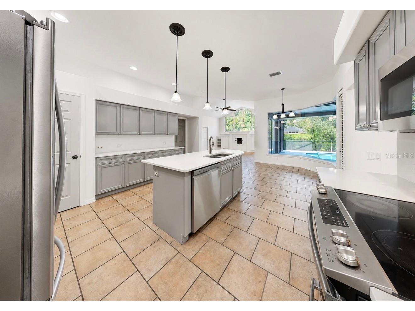 6105 Audubon Manor Boulevard Lithia FL 33547 TB8532375 image18