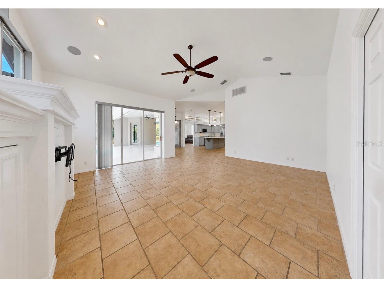 6105 Audubon Manor Boulevard Lithia FL 33547 TB8532375 image31