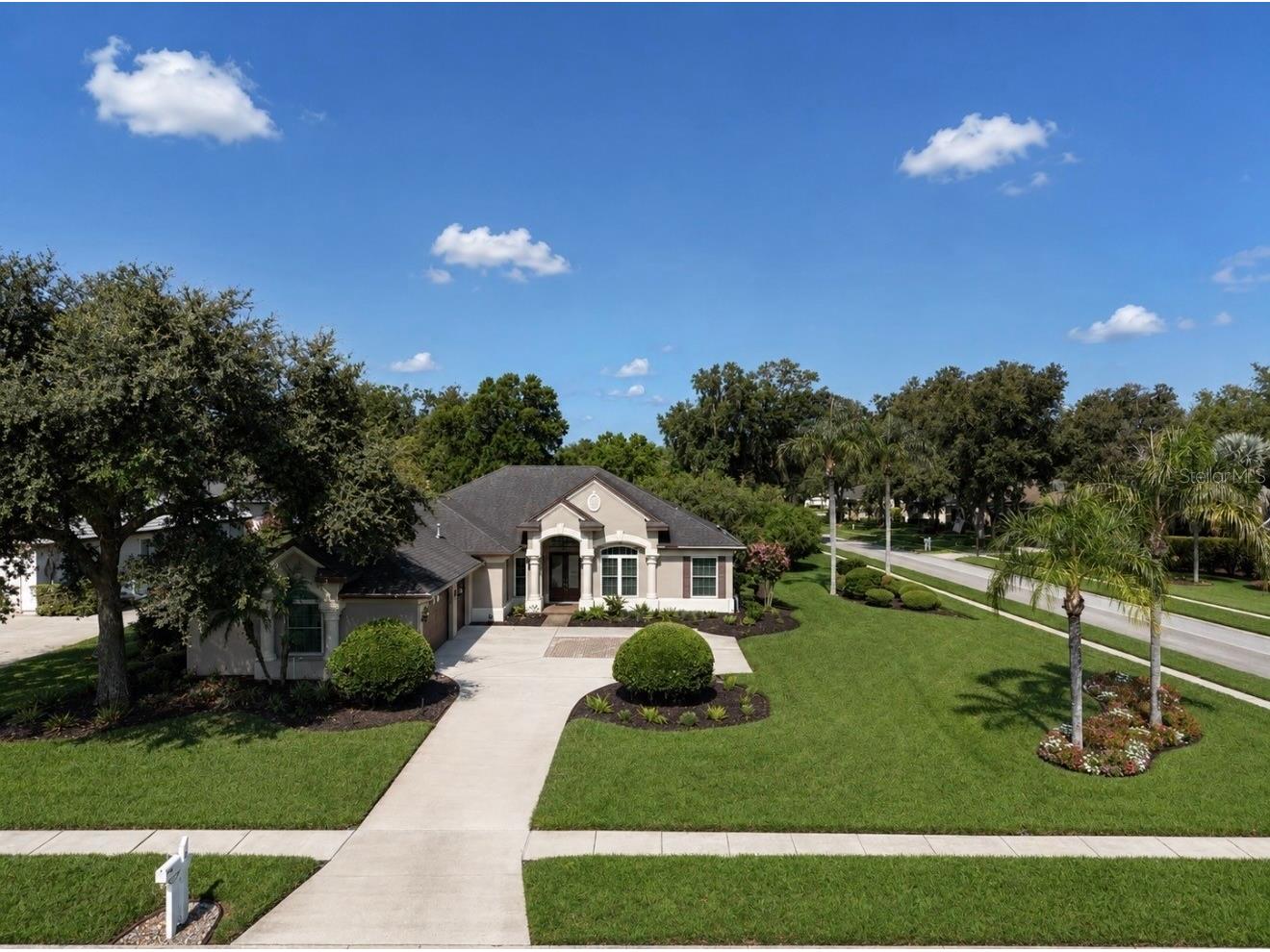 6105 Audubon Manor Boulevard Lithia FL 33547 TB8532375 image70