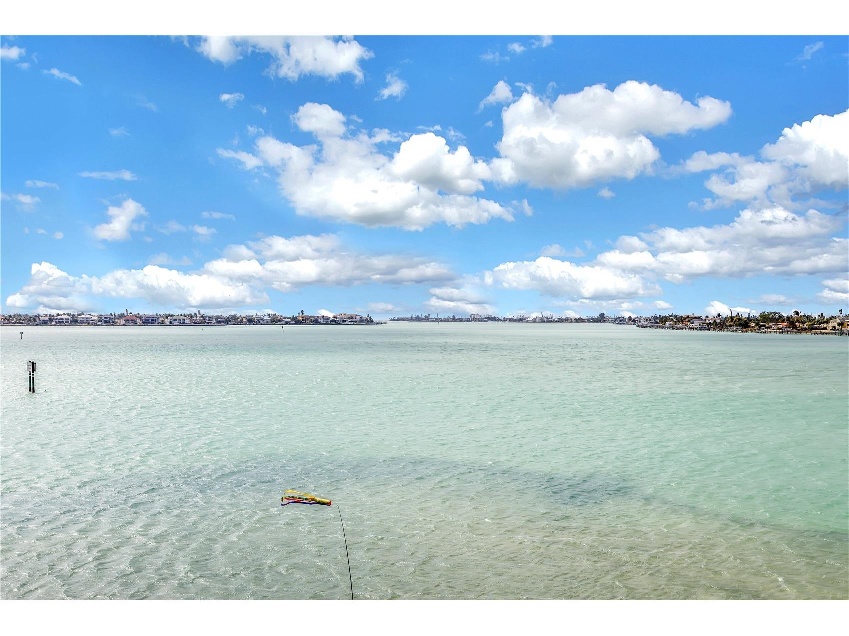 6105 Bahia Del Mar Circle #384 Saint Petersburg FL 33715 TB8472639 image1