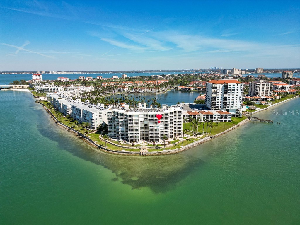 6105 Bahia Del Mar Circle #682 Saint Petersburg FL 33715 TB8395683 image1