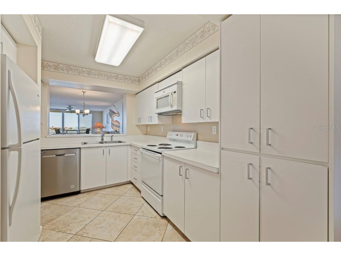 6105 Bahia Del Mar Circle #683 Saint Petersburg FL 33715 - BOCA CIEGA BAY TB8459091 image8