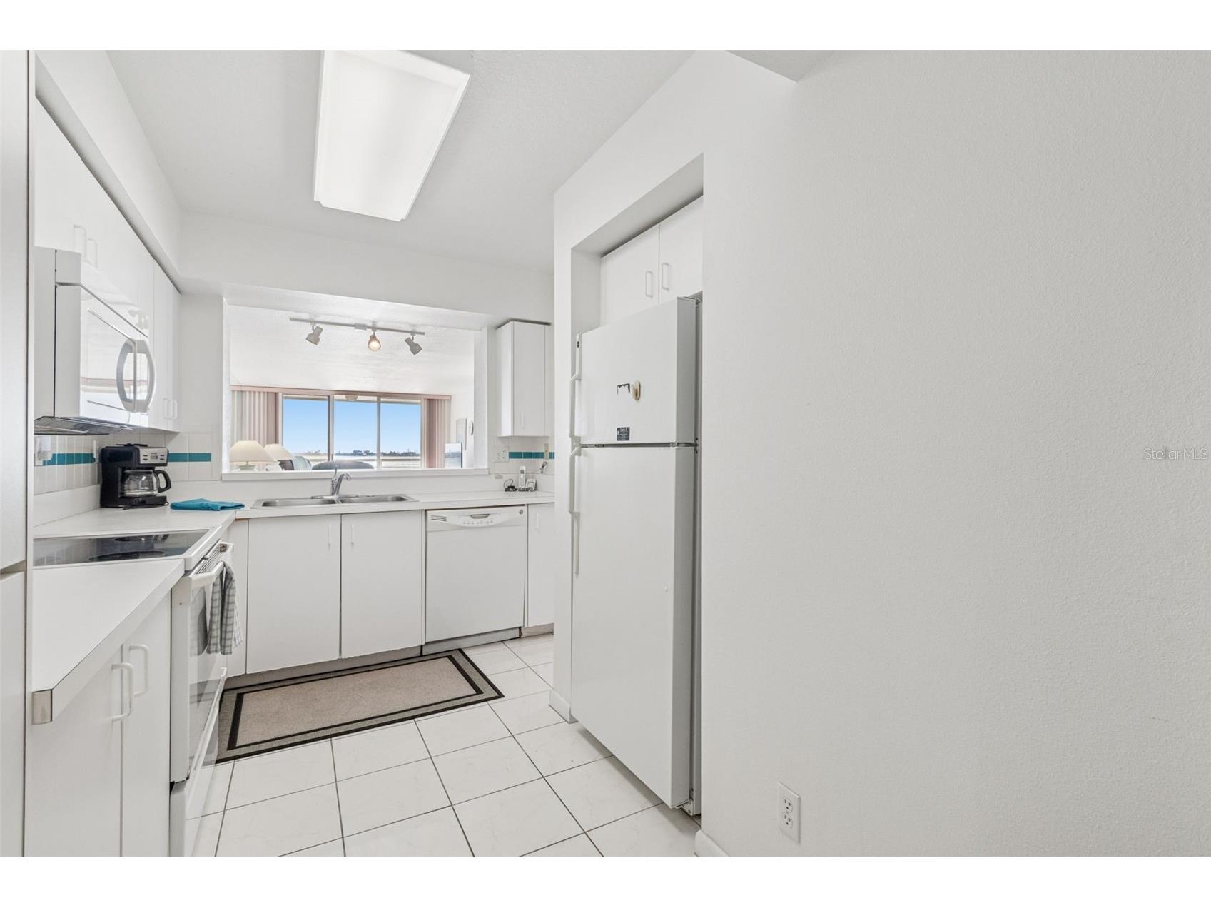 6105 Bahia Del Mar Circle #686 Saint Petersburg FL 33715 - INTRACOASTAL WATERWAY TB8469660 image15