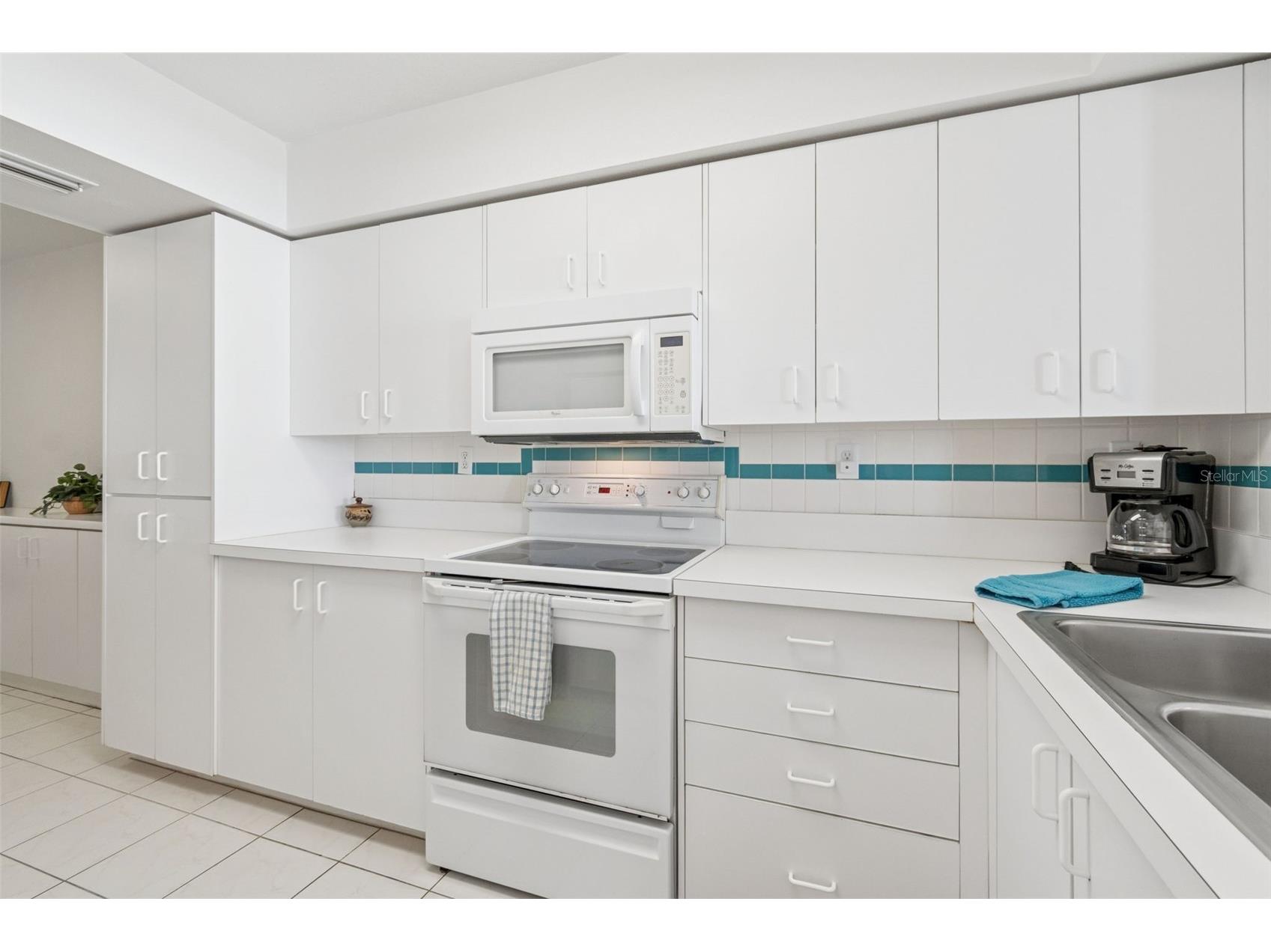 6105 Bahia Del Mar Circle #686 Saint Petersburg FL 33715 - INTRACOASTAL WATERWAY TB8469660 image16