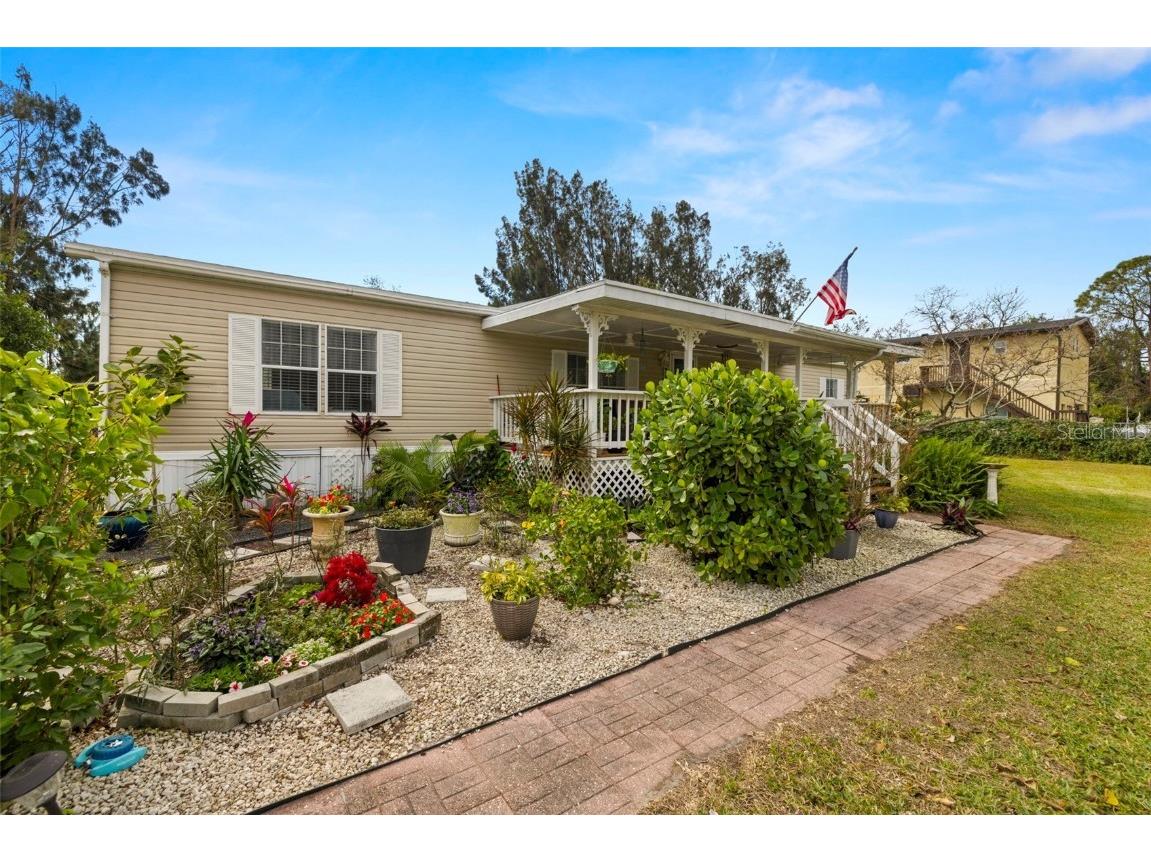 6105 Cliff Avenue Gibsonton FL 33534 TB8337163 image1