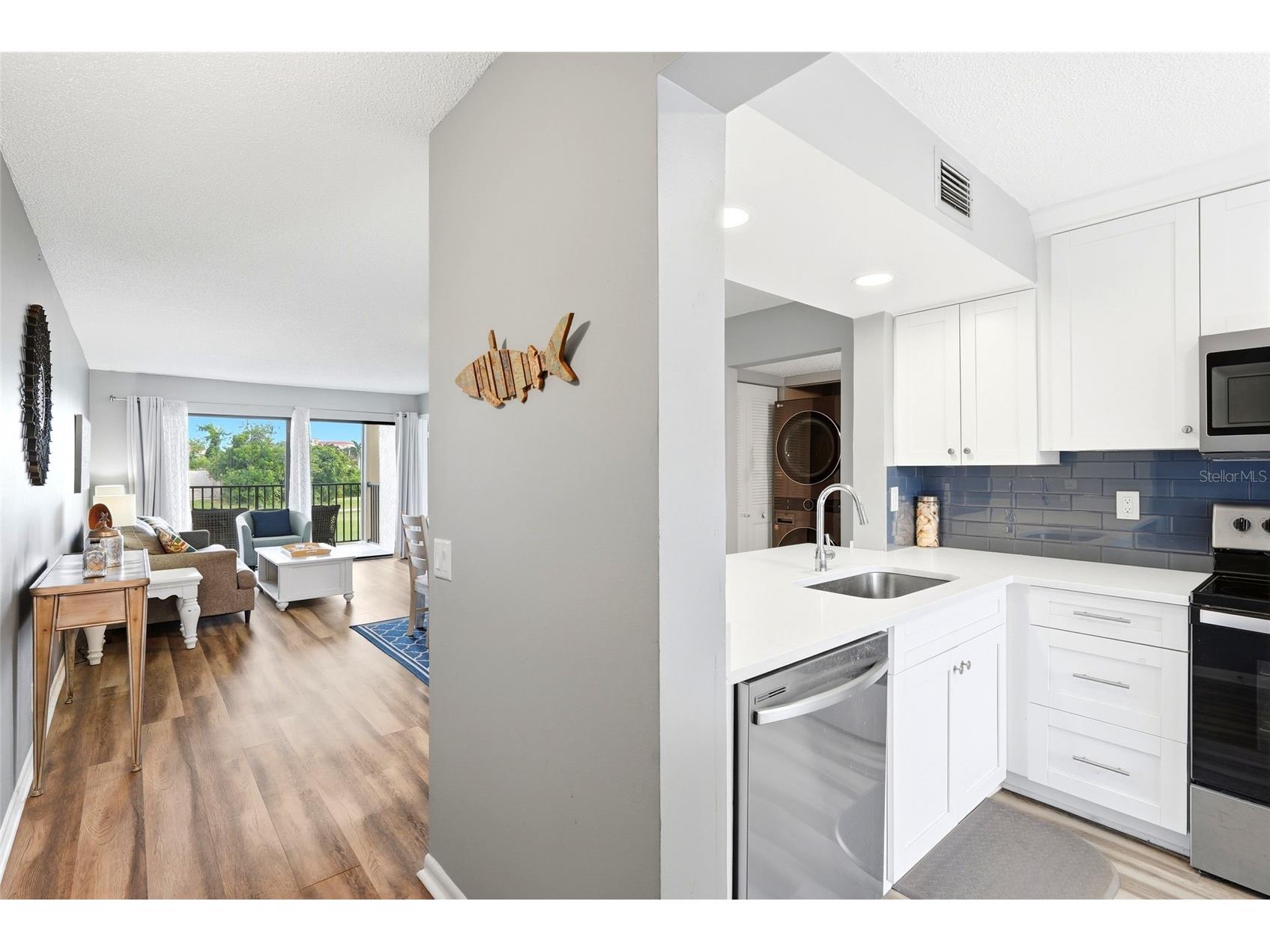 6105 Palma Del Mar Boulevard S #219 Saint Petersburg FL 33715 - BOCA CIEGA BAY TB8520605 image4