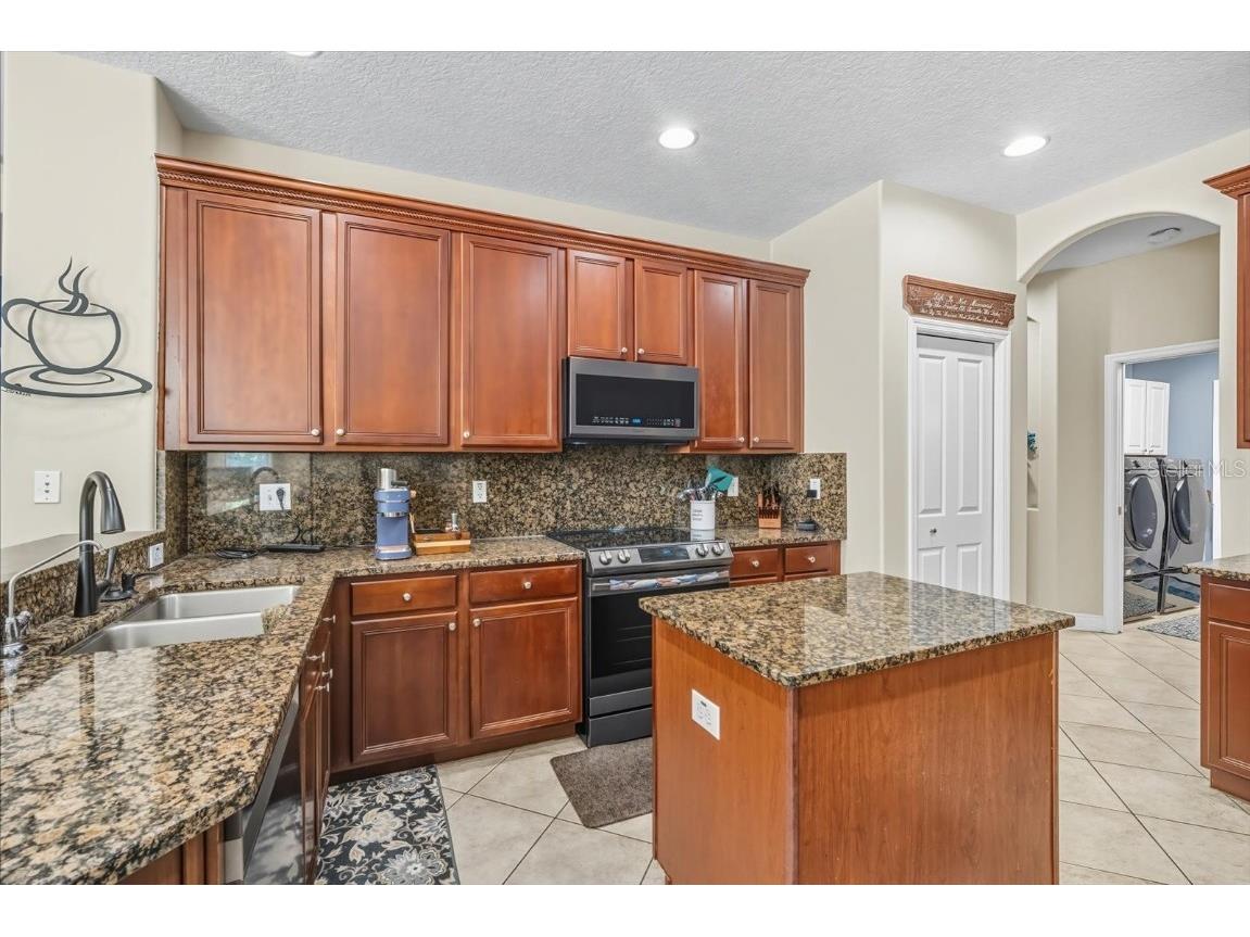 6107 Ibispark Drive Lithia FL 33547 TB8432380 image10