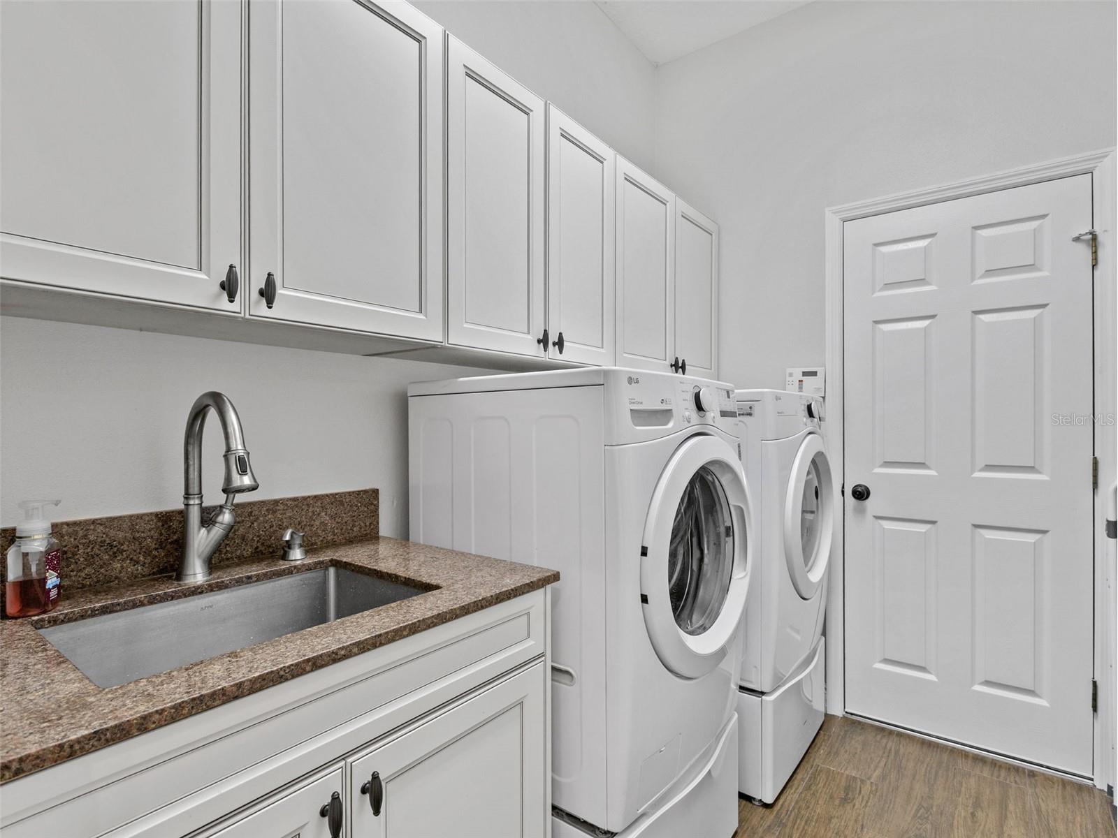 6107 Kingbird Manor Drive Lithia FL 33547 TB8490317 image32