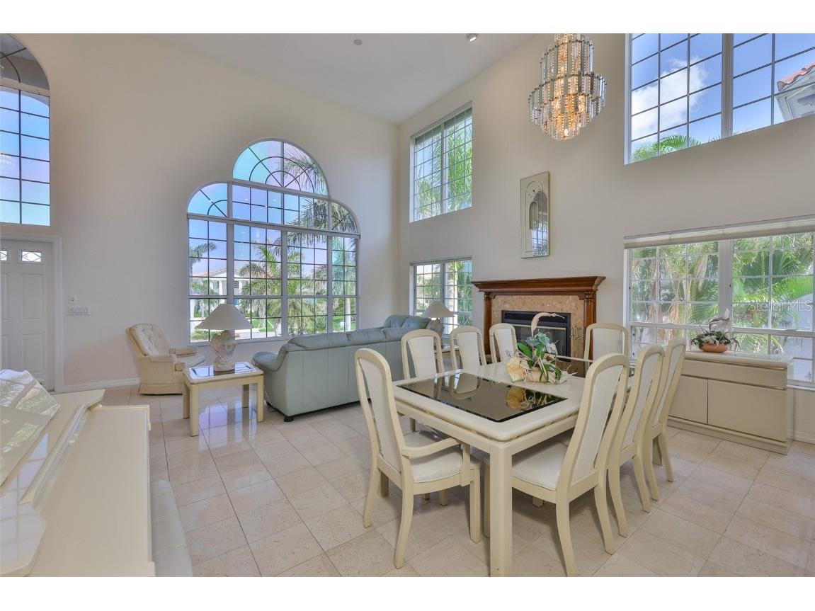 6107 Marbella Boulevard Apollo Beach FL 33572 - ANDALUCIA CANAL TB8397426 image6