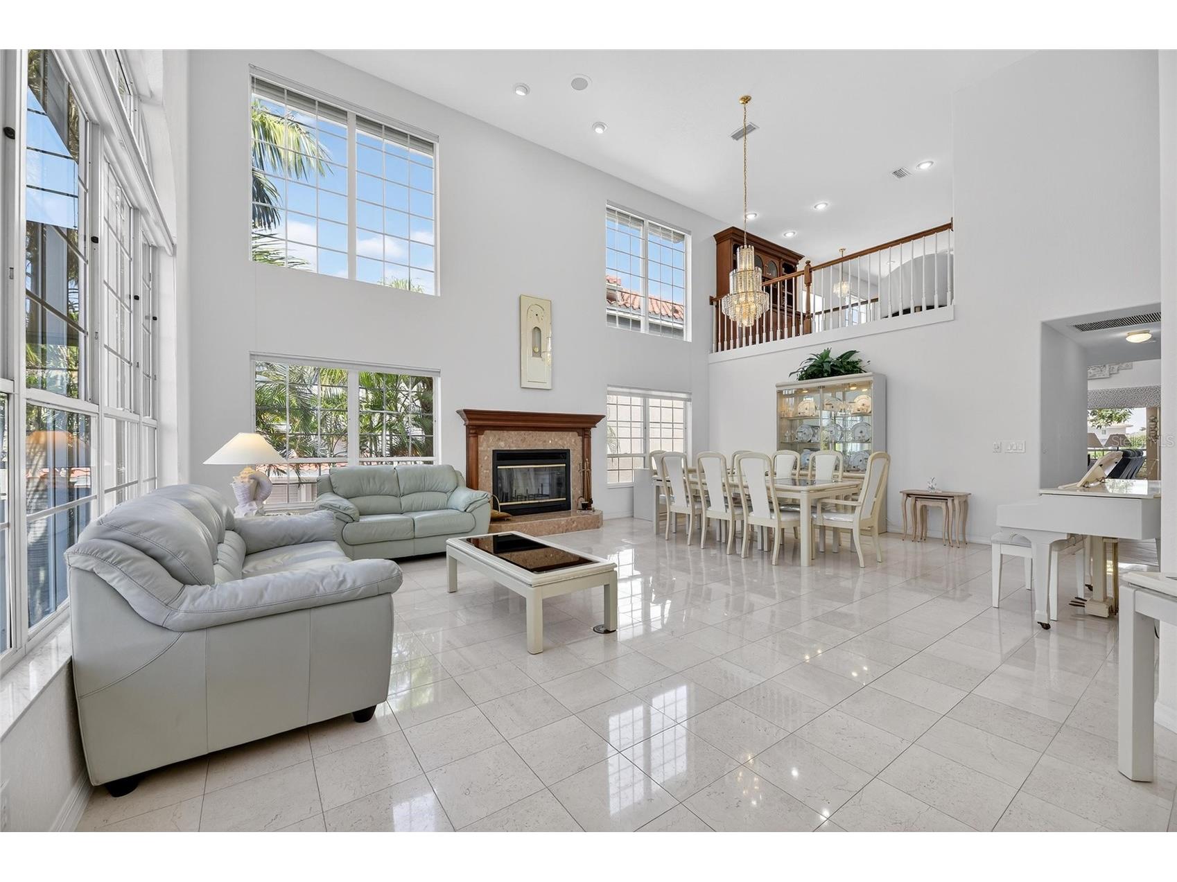 6107 Marbella Boulevard Apollo Beach FL 33572 - ANDALUCIA CANAL TB8487718 image3