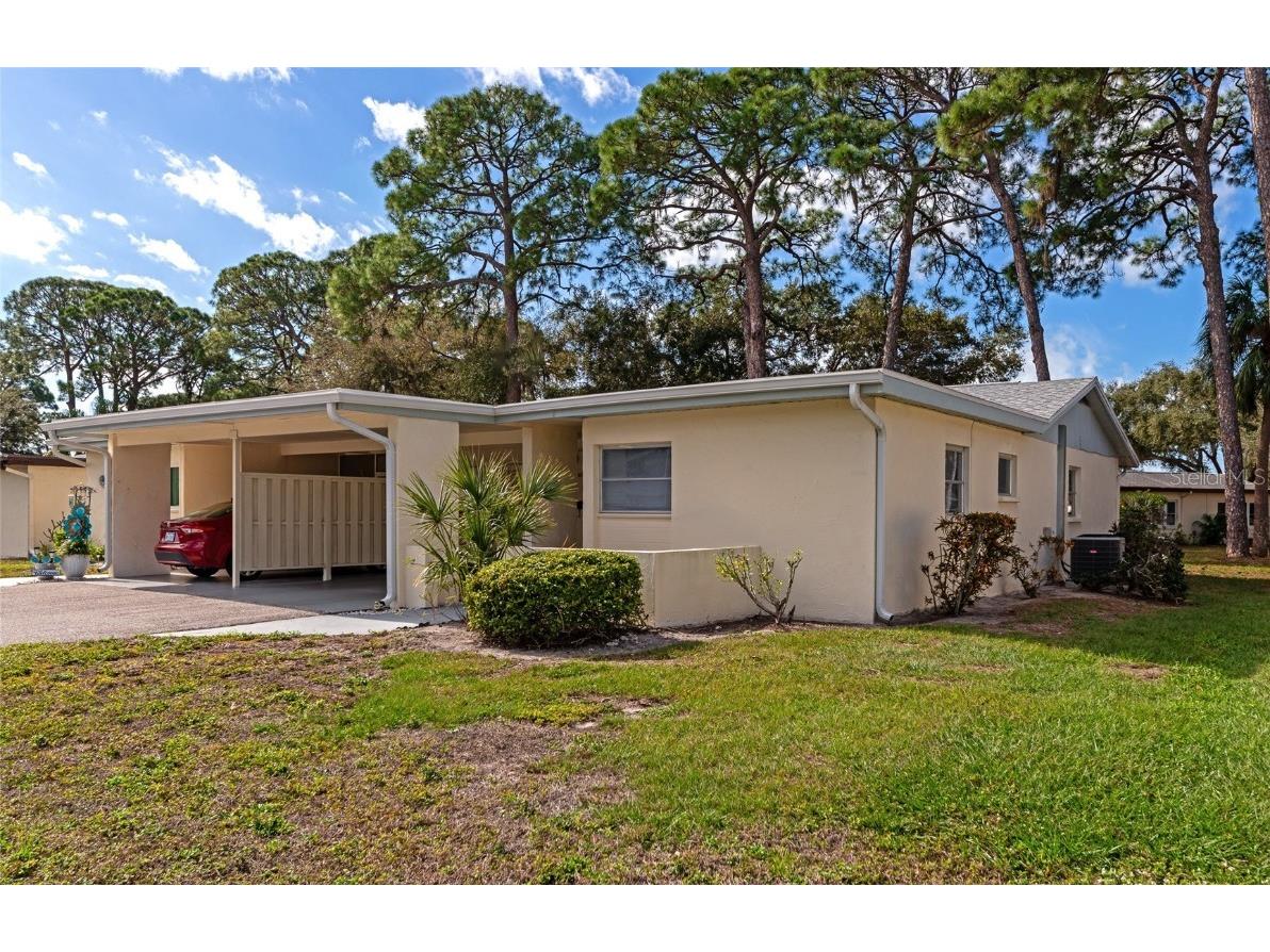 6108 Green View Drive #143 Sarasota FL 34231 A4595336 image1