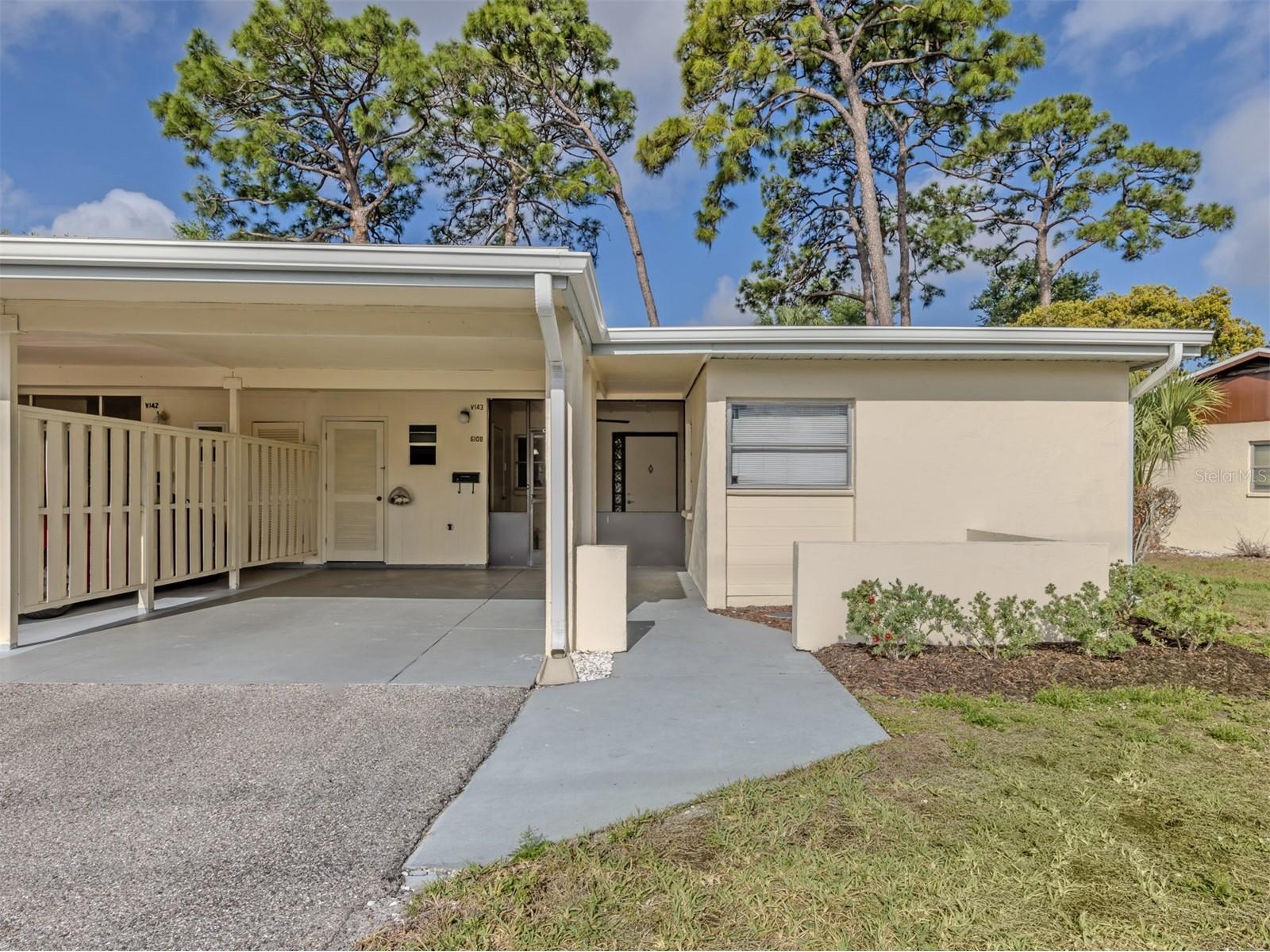 6108 Green View Drive #143 Sarasota FL 34231 N6143757 image2