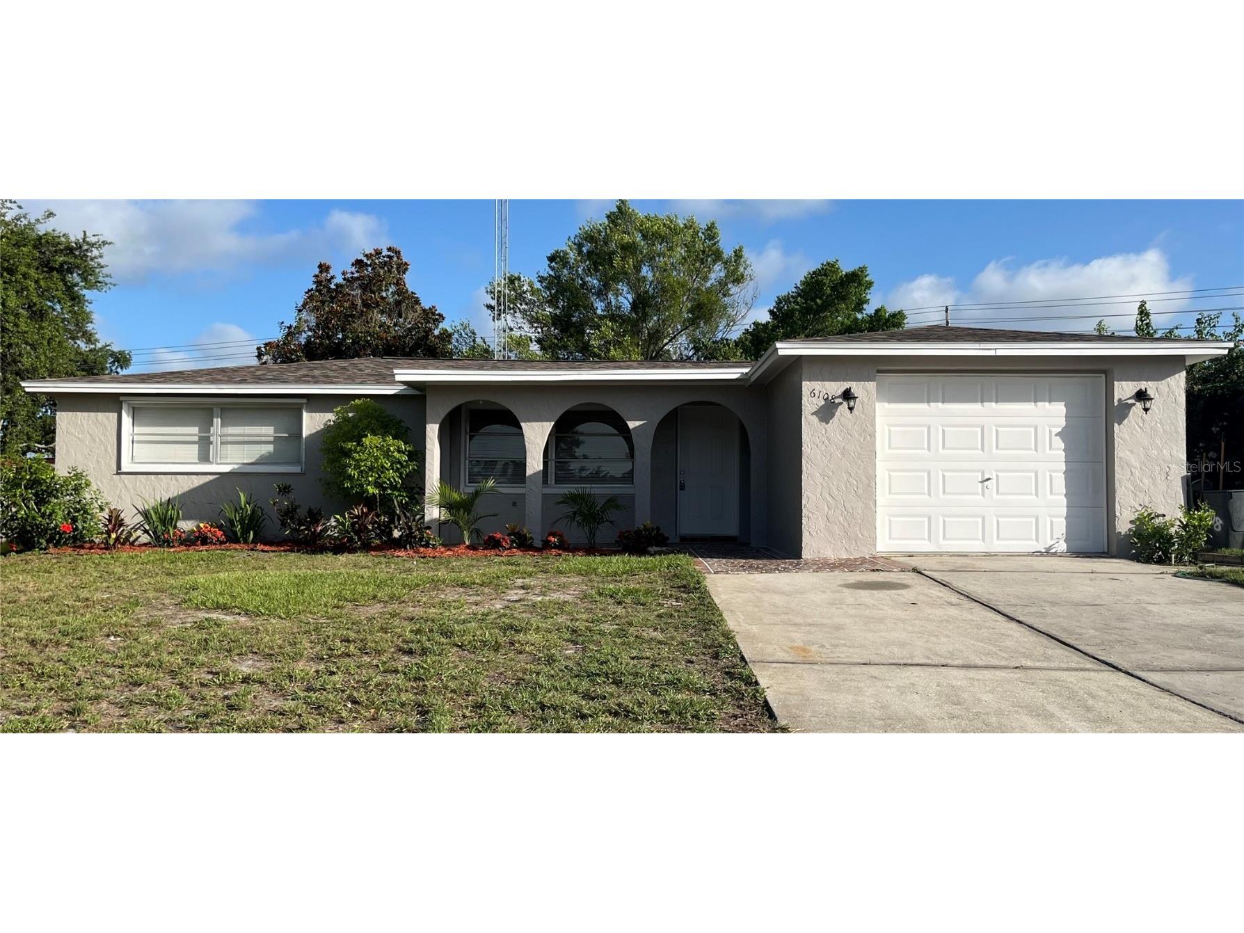 6108 Maplewood Drive New Port Richey FL 34653 W7876166 image1