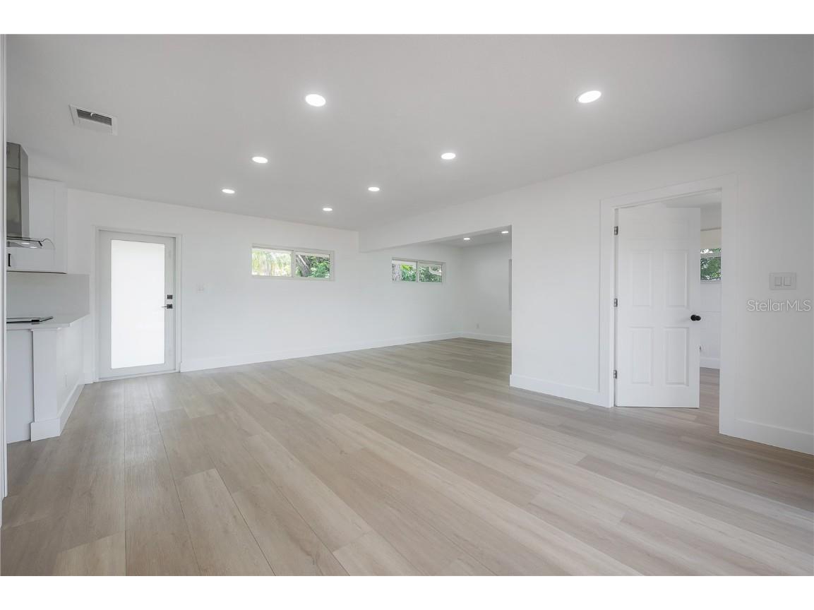 6108 Oak Ridge Avenue New Port Richey FL 34653 TB8399087 image12