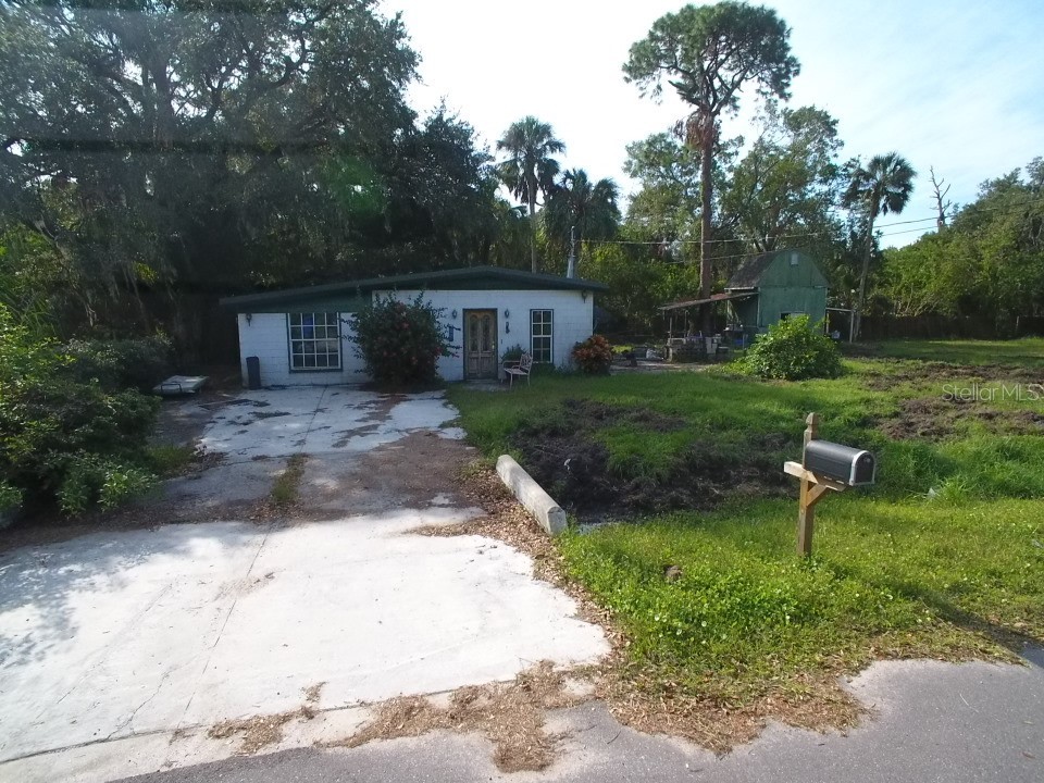 6109 Adams Street Gibsonton FL 33534 - DUG CREEK T3465728 image1