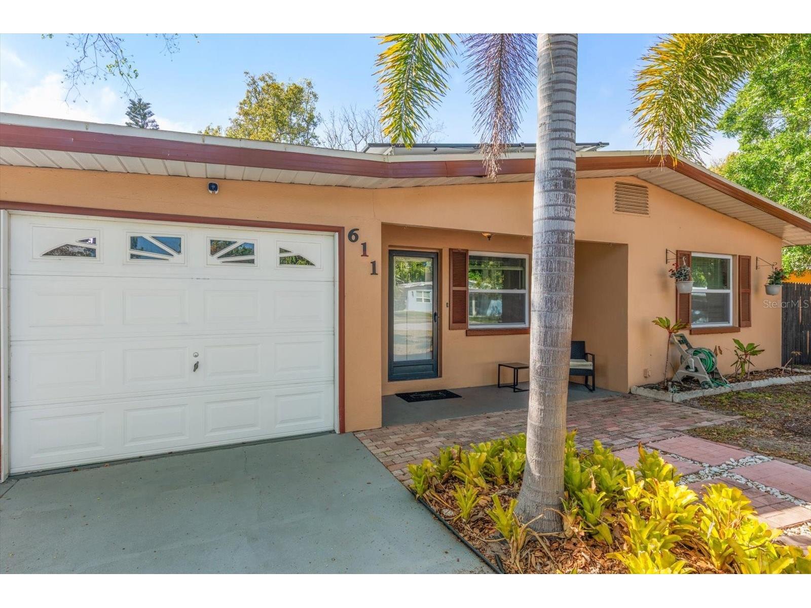 611 11th Street NW Largo FL 33770 TB8490715 image1