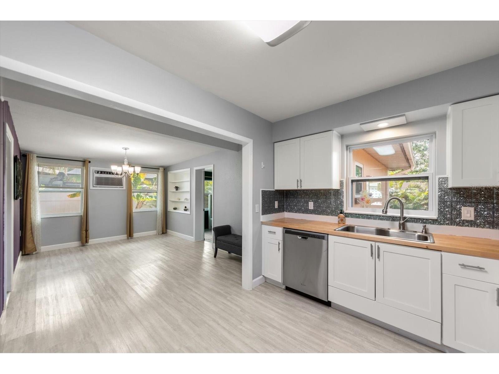 611 11th Street NW Largo FL 33770 TB8490715 image9