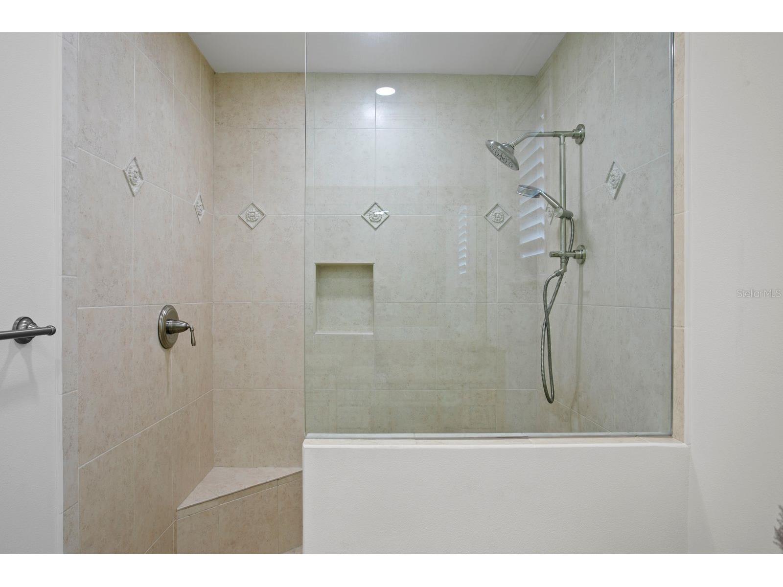 611 1st Avenue S Tierra Verde FL 33715 - TAMPA BAY TB8504393 image46