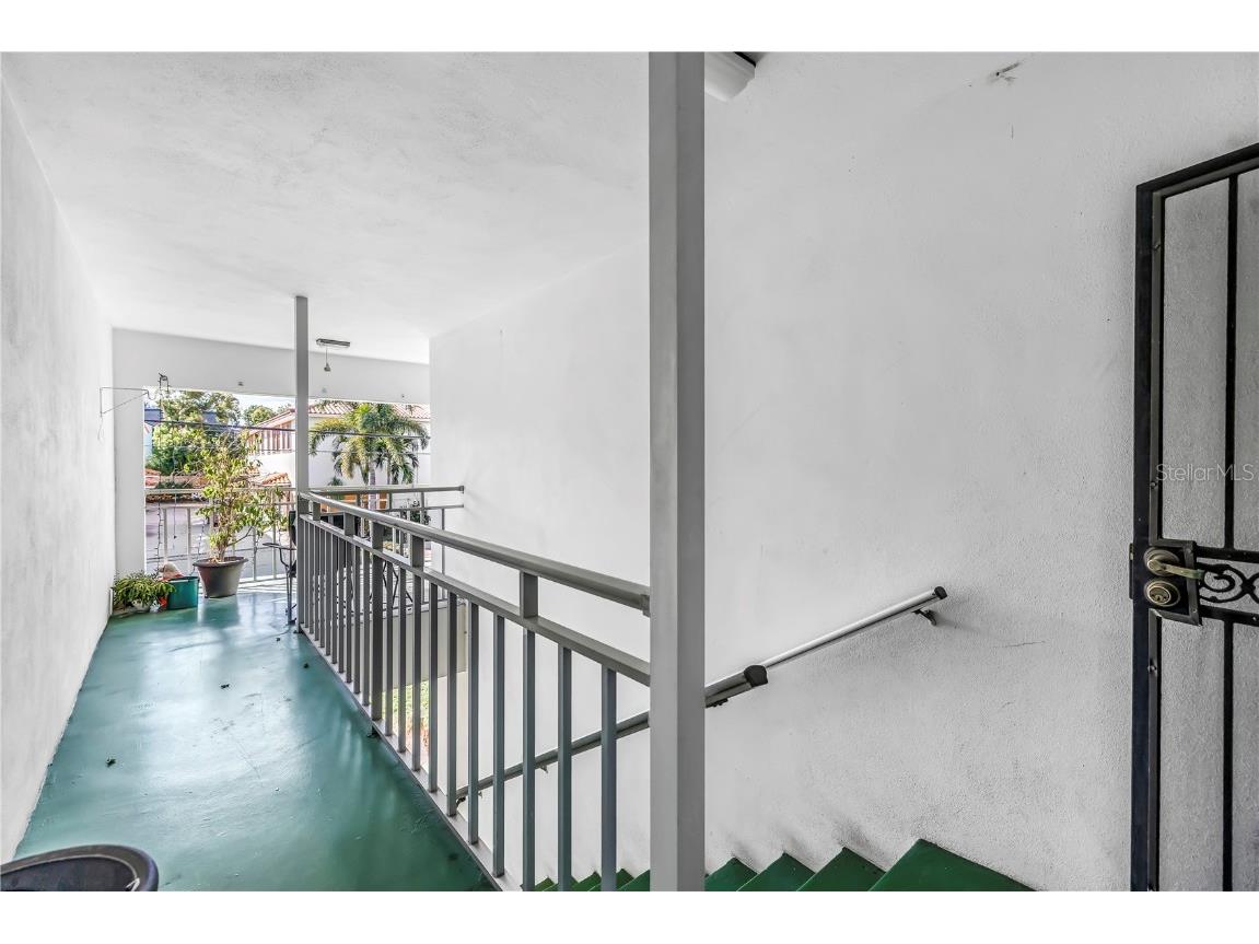 611 2nd Street N Saint Petersburg FL 33701 TB8439626 image7