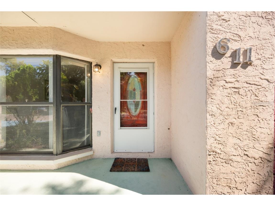 611 49th Avenue N Saint Petersburg FL 33703 TB8422919 image2