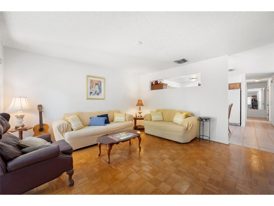 611 49th Avenue N Saint Petersburg FL 33703 TB8422919 image5