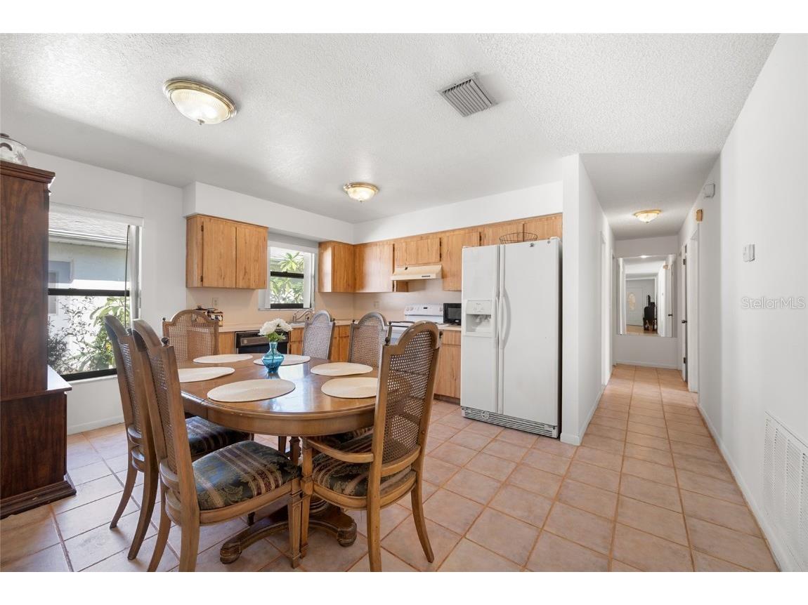 611 49th Avenue N Saint Petersburg FL 33703 TB8422919 image6