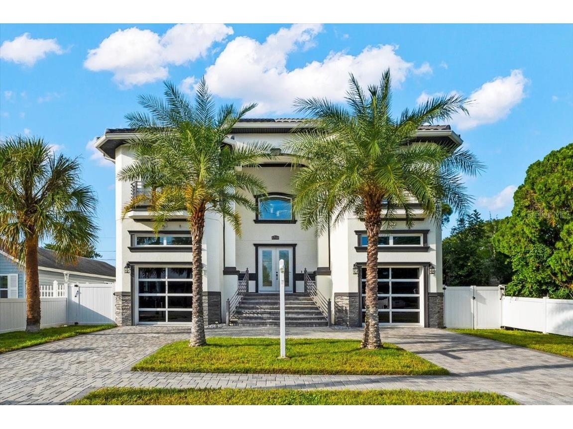 611 85th Avenue N Saint Petersburg FL 33702 U8216233 image1