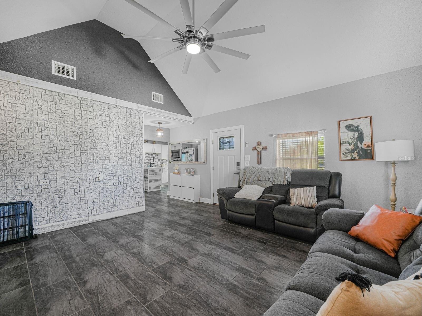 607 Acacia Walk Lake Wales FL 33898 P4937717 image7