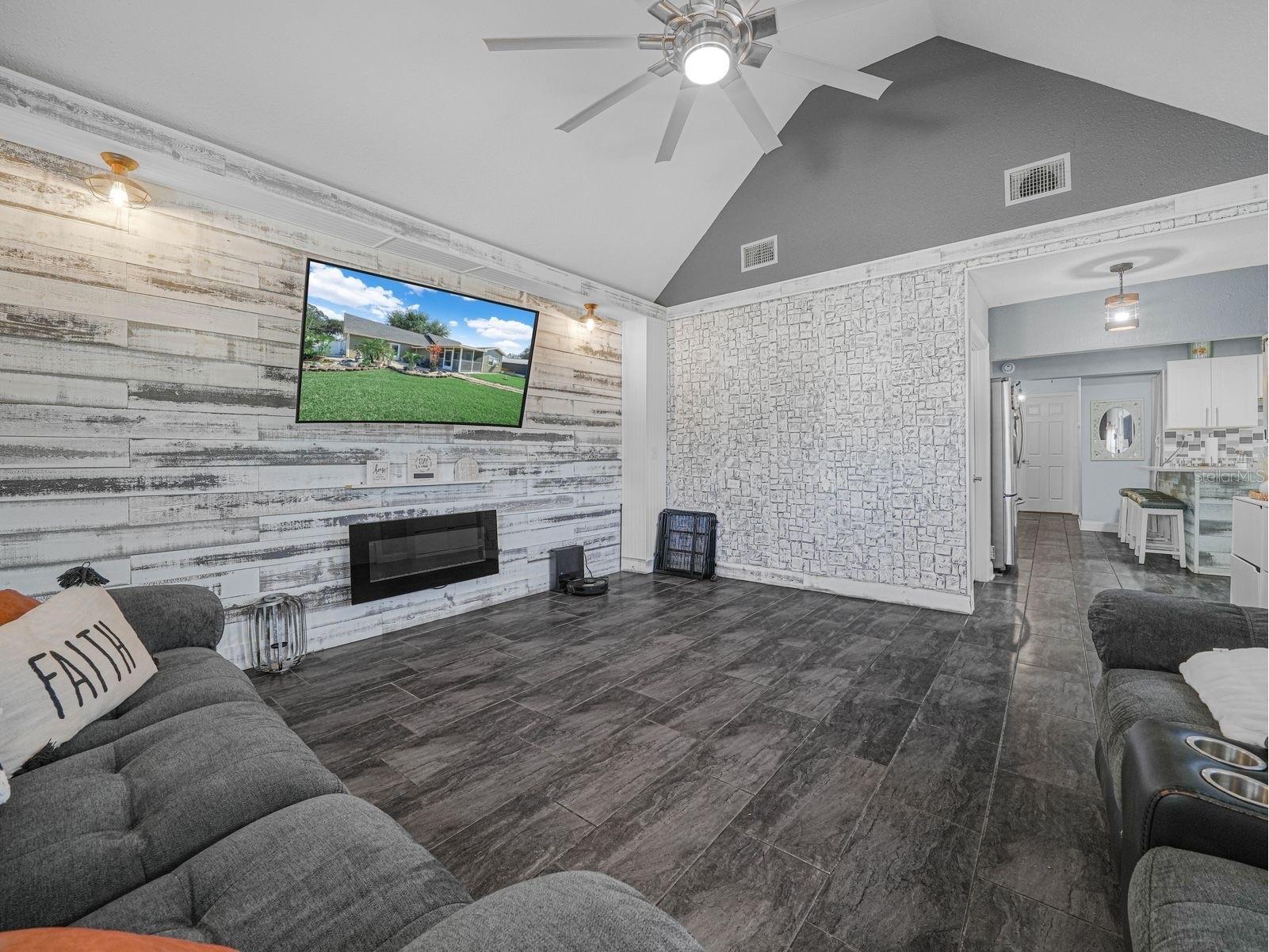 607 Acacia Walk Lake Wales FL 33898 P4937717 image9