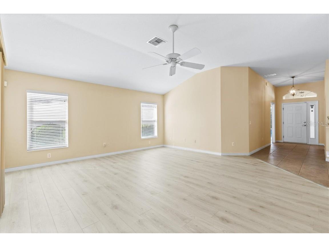 611 Allenwood Loop The Villages FL 32162 OM703789 image10