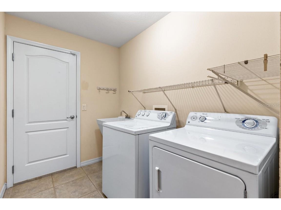 611 Allenwood Loop The Villages FL 32162 OM703789 image24