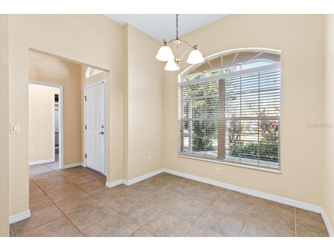 611 Allenwood Loop The Villages FL 32162 OM703789 image5