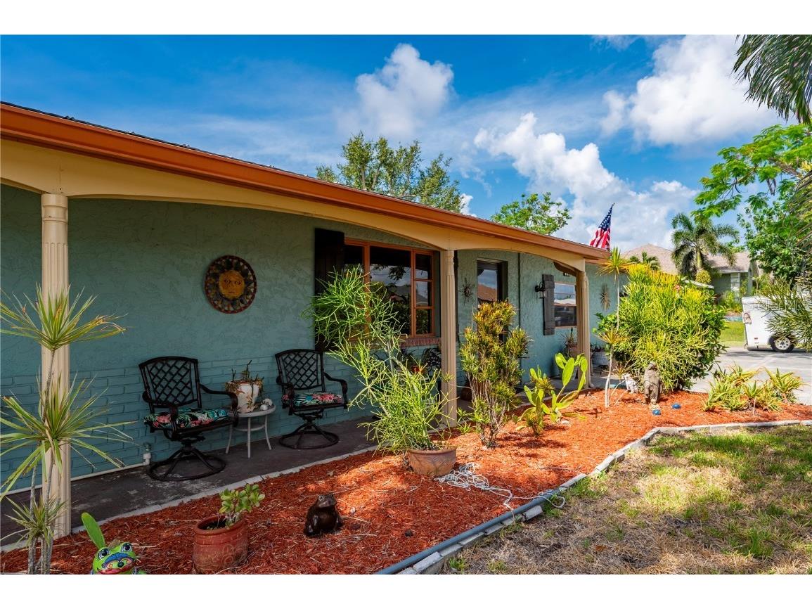 611 Bonita Court Punta Gorda FL 33950 C7510700 image3