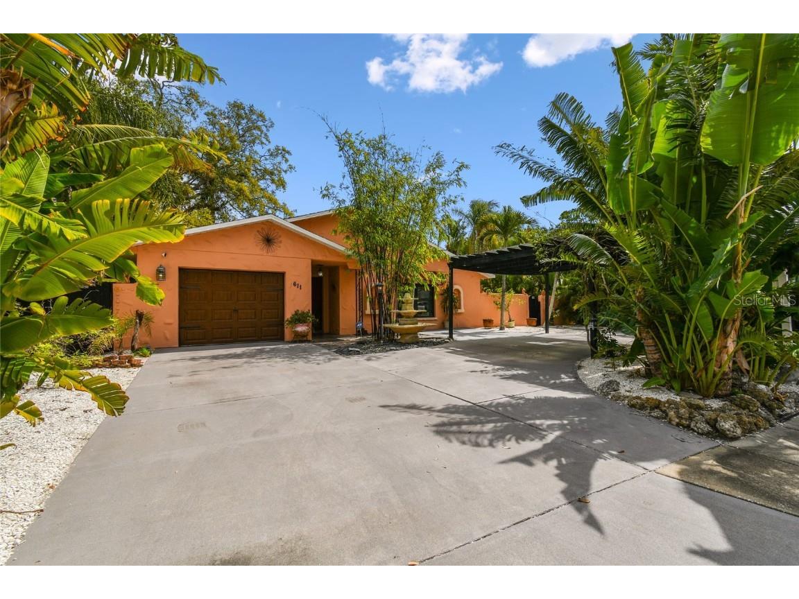 611 Casabella Drive Bradenton FL 34209 TB8351590 image1
