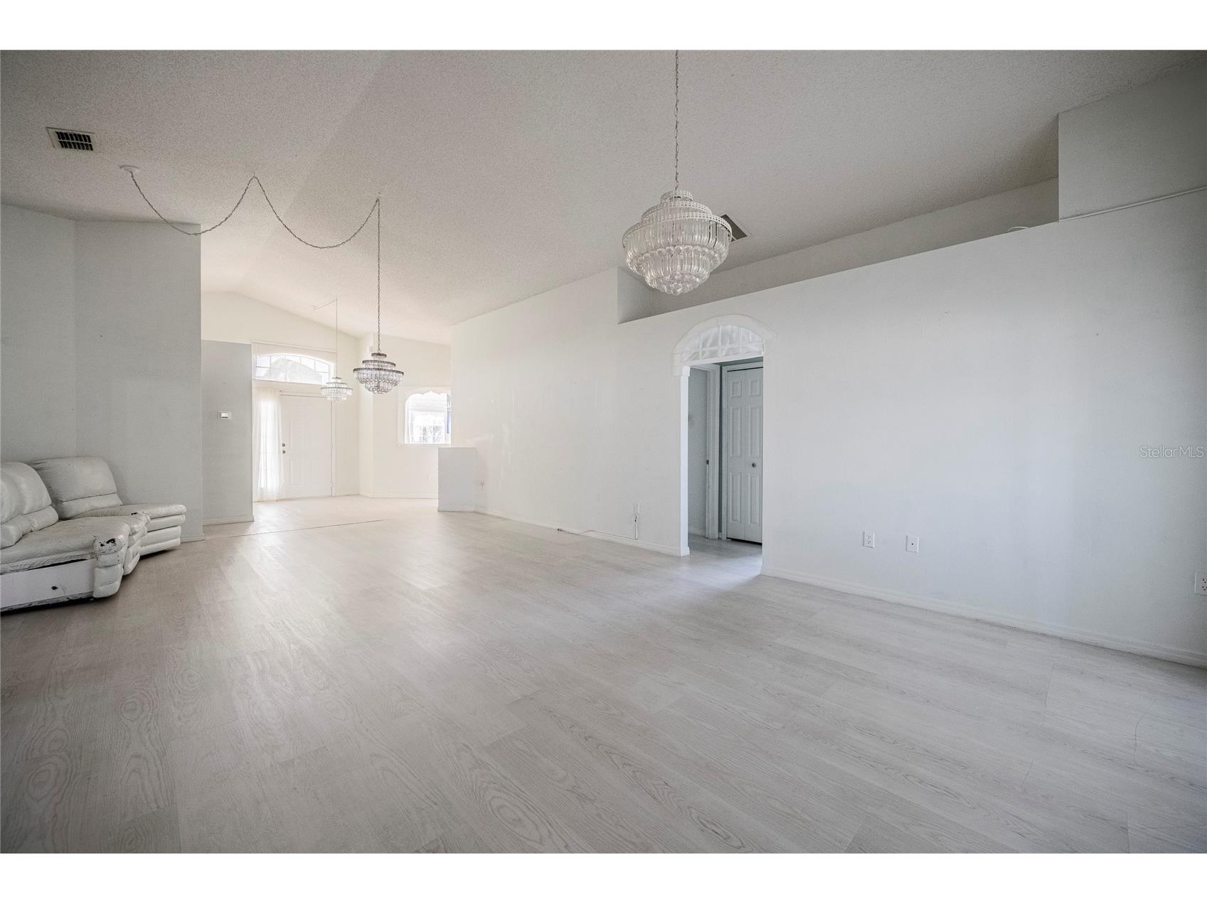 611 China Berry Circle Davenport FL 33837 TB8519632 image14