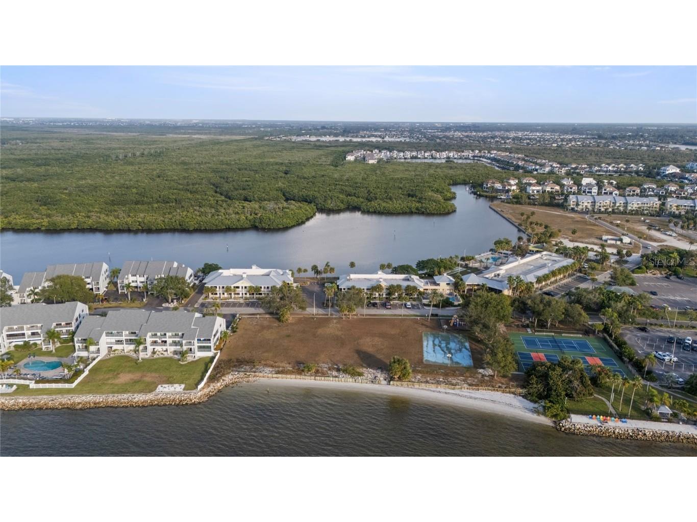 611 Destiny Dr #310 Ruskin FL 33570 TB8451959 image43