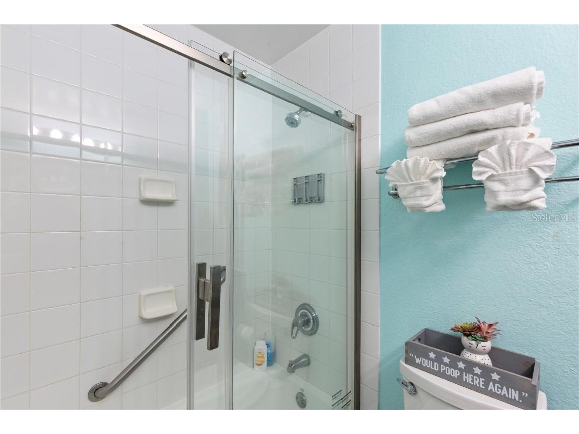 611 Destiny Dr #310 Ruskin FL 33570 TB8451959 image6