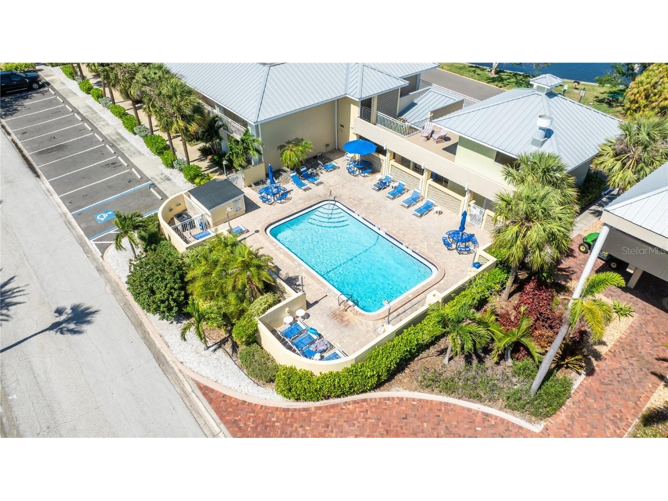 611 Destiny Drive #204 Ruskin FL 33570 TB8389787 image10