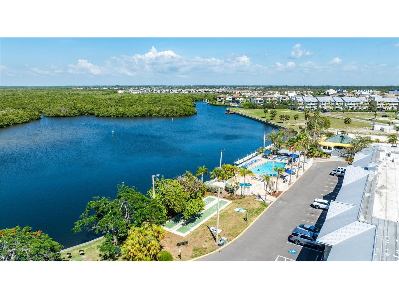 611 Destiny Drive #204 Ruskin FL 33570 TB8389787 image11