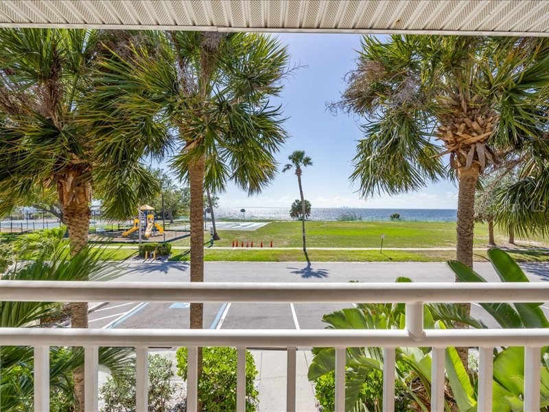 611 Destiny Drive #204 Ruskin FL 33570 TB8389787 image2