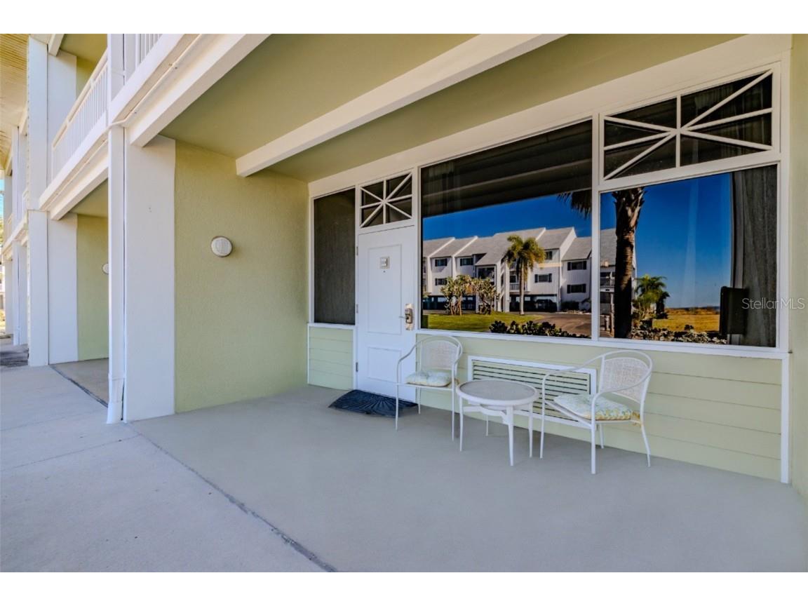 611 Destiny Drive #304 Ruskin FL 33570 TB8443965 image1