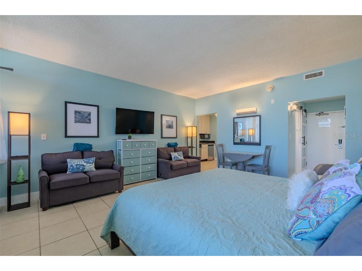 611 Destiny Drive #304 Ruskin FL 33570 TB8443965 image6