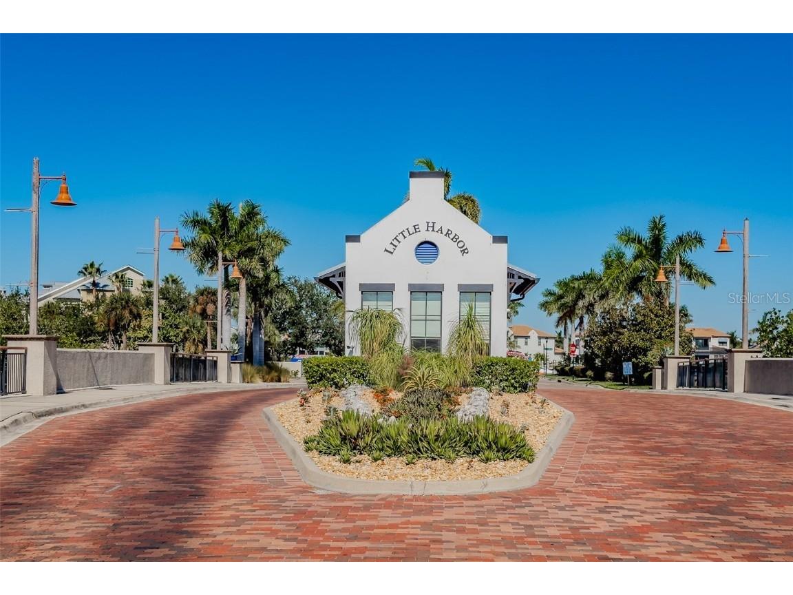 611 Destiny Drive #304 Ruskin FL 33570 TB8443965 image60