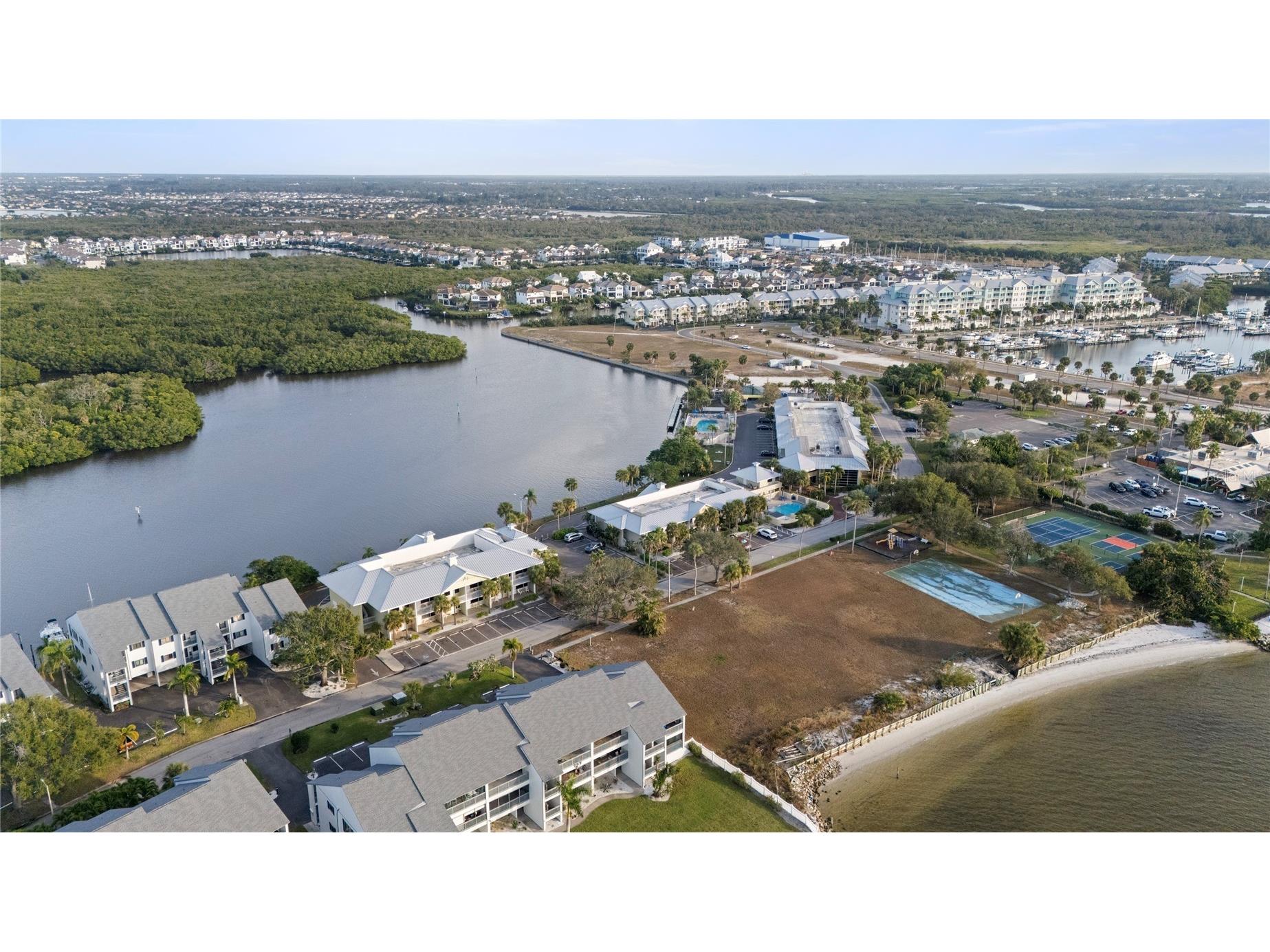 611 Destiny Drive #410 Ruskin FL 33570 TB8496506 image35